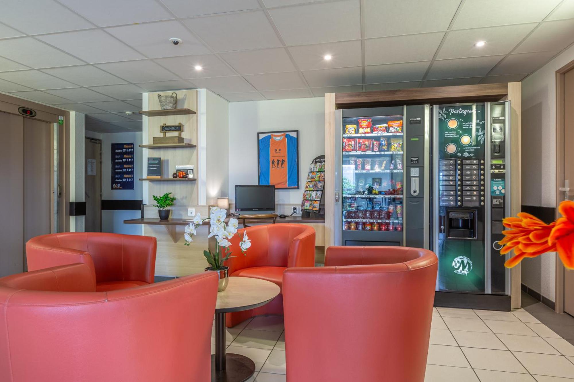 Ace Hotel Chateauroux Deols Exterior foto